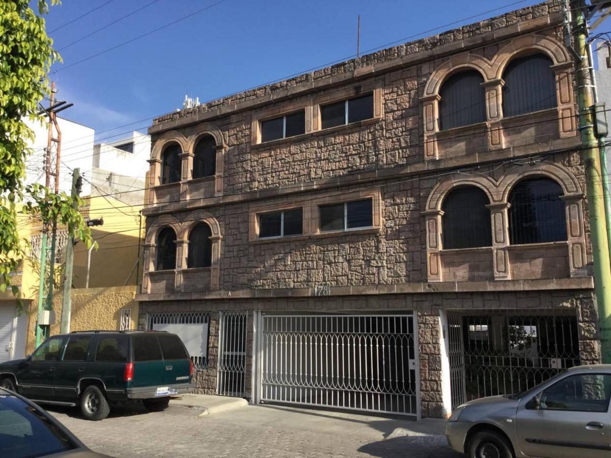 Espaciosa Zona Centro Col El Prado S7 * Casa Blanca La Corregidora